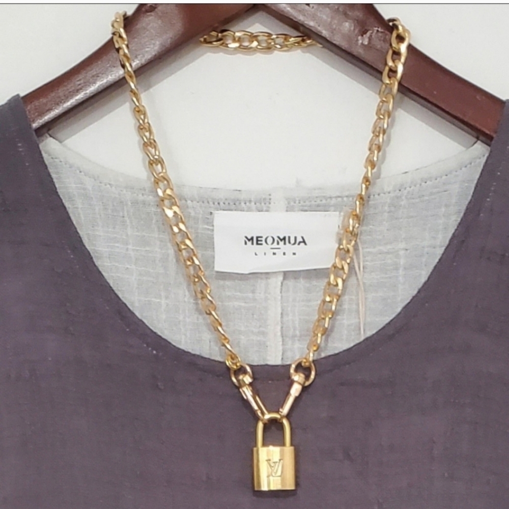 LOUIS VUITTON Authentic Lock Key Set Polished Chain Necklace Bracelet - Picture 4 of 12